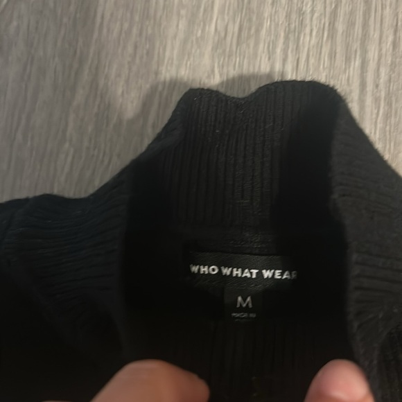 Black sweater - Picture 4 of 5